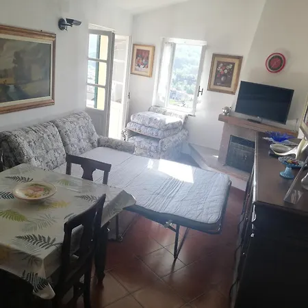 A Ca' Du Risso - Mansarda Con Terrazza - Sea & Outdoor For Families, Bikers And Climbers Apartman Calice Ligure