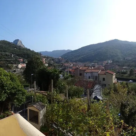A Ca' Du Risso - Mansarda Con Terrazza - Sea & Outdoor For Families, Bikers And Climbers *