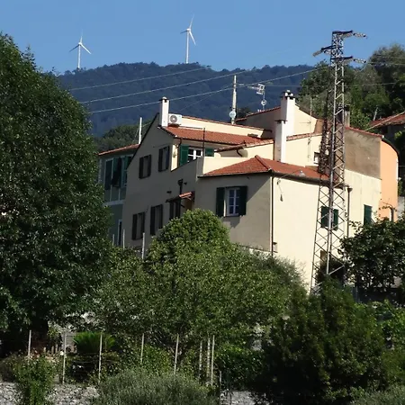 A Ca' Du Risso - Mansarda Con Terrazza - Sea & Outdoor For Families, Bikers And Climbers Apartman