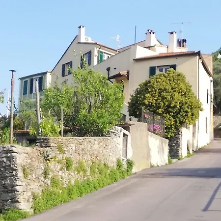 A Ca' Du Risso - Mansarda Con Terrazza - Sea & Outdoor For Families, Bikers And Climbers Apartment Calice Ligure