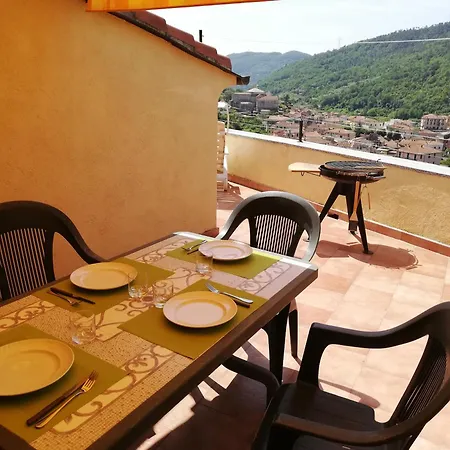 A Ca' Du Risso - Mansarda Con Terrazza - Sea & Outdoor For Families, Bikers And Climbers Apartman *