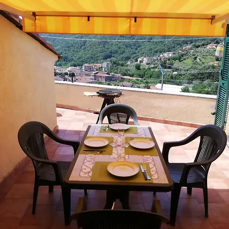 Apartment A Ca' Du Risso - Mansarda Con Terrazza - Sea & Outdoor For Families, Bikers And Climbers *